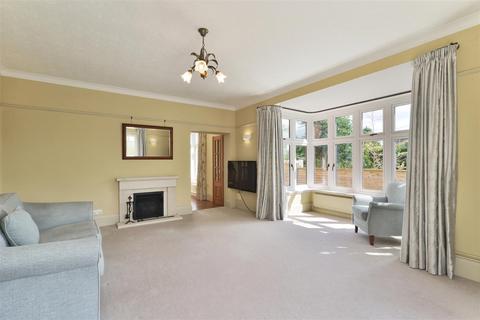 5 bedroom detached house for sale, Penn Grove Road, Hereford