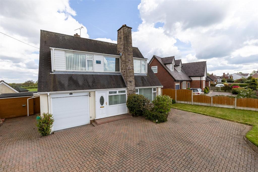 Clovelly, Colleys Lane, Willaston... 3 bed detached house for sale £