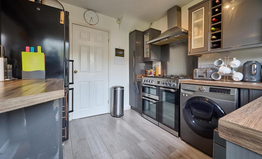 Refitted kitchen to rear