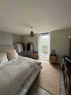 2 bedroom apartment to rent, Sorren House, Sowerby Bridge, HX6 1AJ