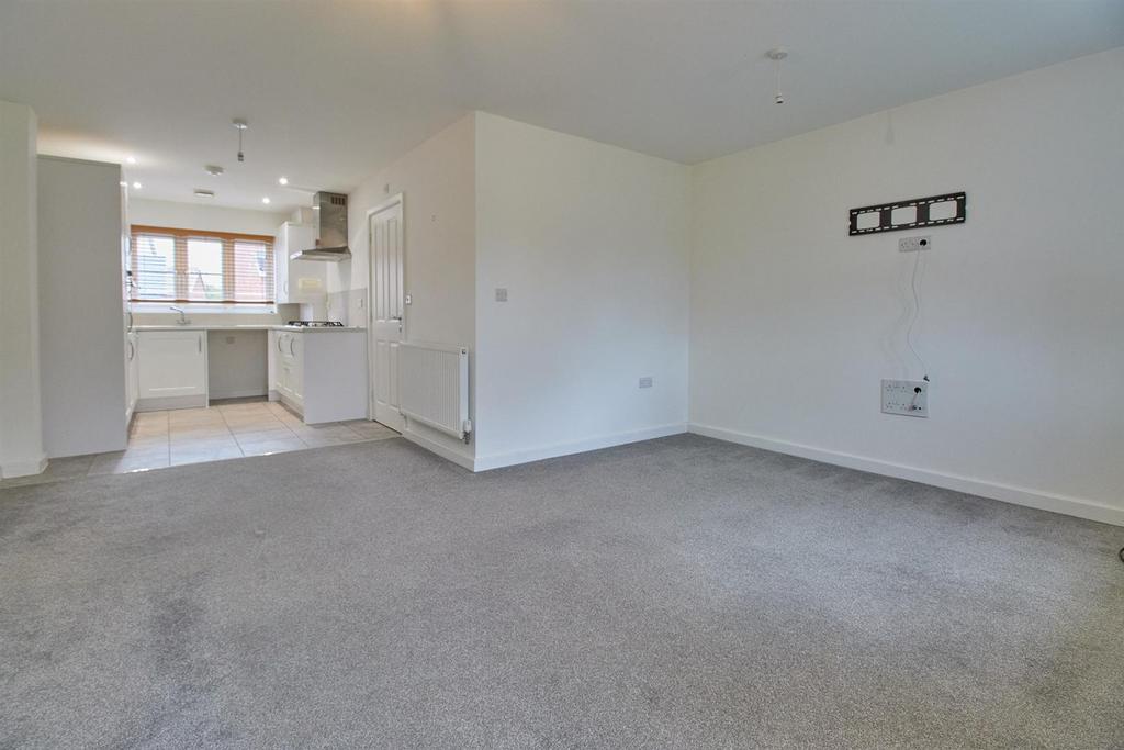 The living dining to rear