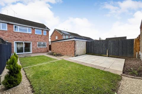 162 Silverdale Close, Coventry, CV2 1QE