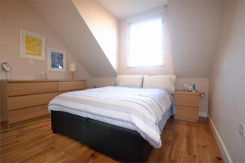 1 bedroom apartment to rent, 1 St Johns Road