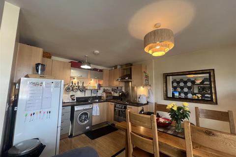 2 bedroom flat to rent, Monkmoor Road, Shrewsbury