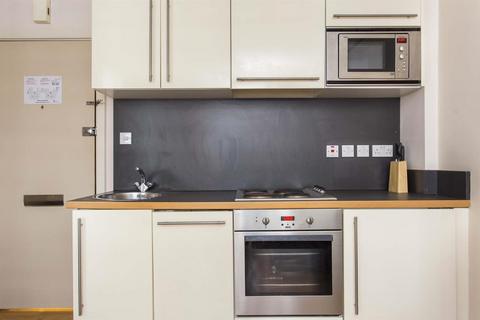 1 bedroom flat for sale, Sloane Avenue, London SW3