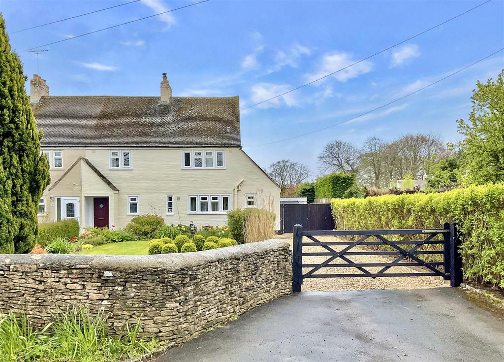 Victory Row, Coates, Cirencester 3 bed semidetached house for sale £