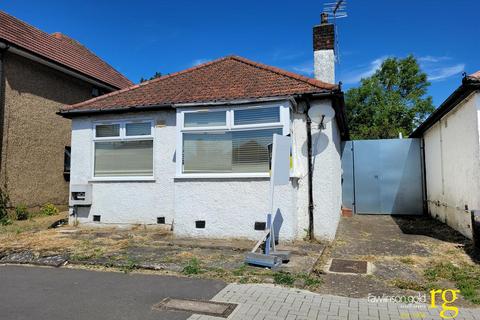 2 bedroom detached bungalow for sale, Eton Avenue, Sudbury Town