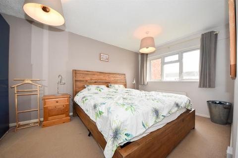 26 Exham Close, Warwick, CV34 5UL