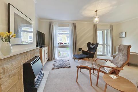 14 Blake Road, Cirencester, GL7 2EG