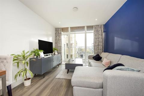 1 bedroom apartment for sale, Frazer Nash Close, Isleworth