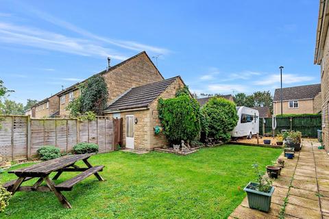 4 bedroom detached house for sale, Oak Way, South Cerney