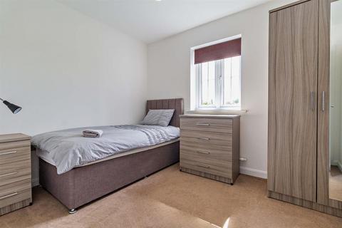2 bedroom apartment to rent, Buttermere Crescent, Doncaster DN4