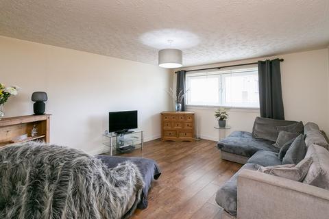 3 bedroom flat for sale, Calder Grove, Edinburgh, EH11