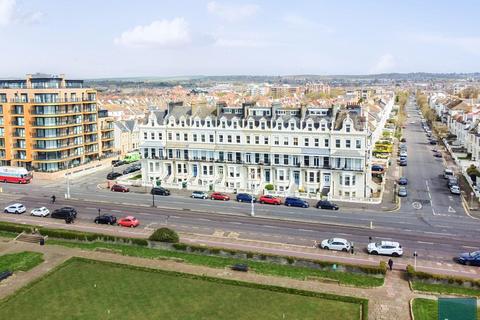 2 bedroom apartment for sale, Kingsway, Hove Seafront