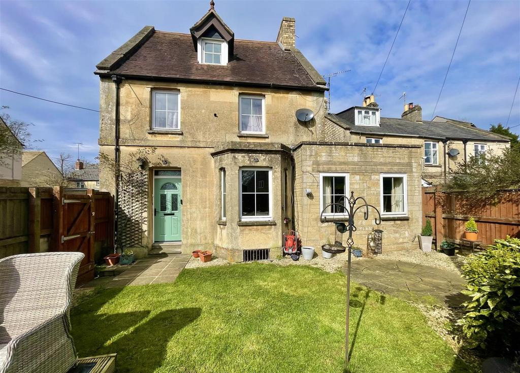 Cheltenham Road, Cirencester 4 bed link detached house for sale £537,500