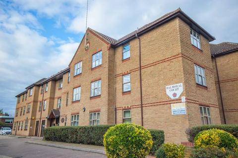 1 bedroom retirement property for sale, Balmoral Court, Springfield Road, City Centre, Chelmsford, CM2