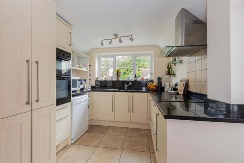 4 bedroom detached house for sale, Cookham Road, Maidenhead