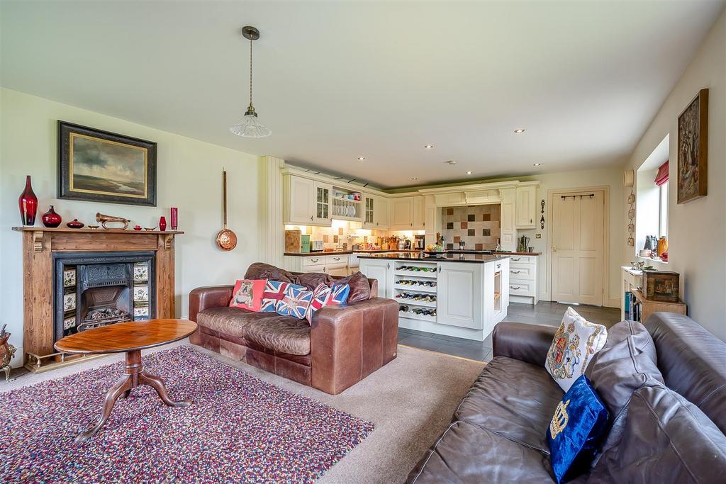 8593517-interior10.jpg