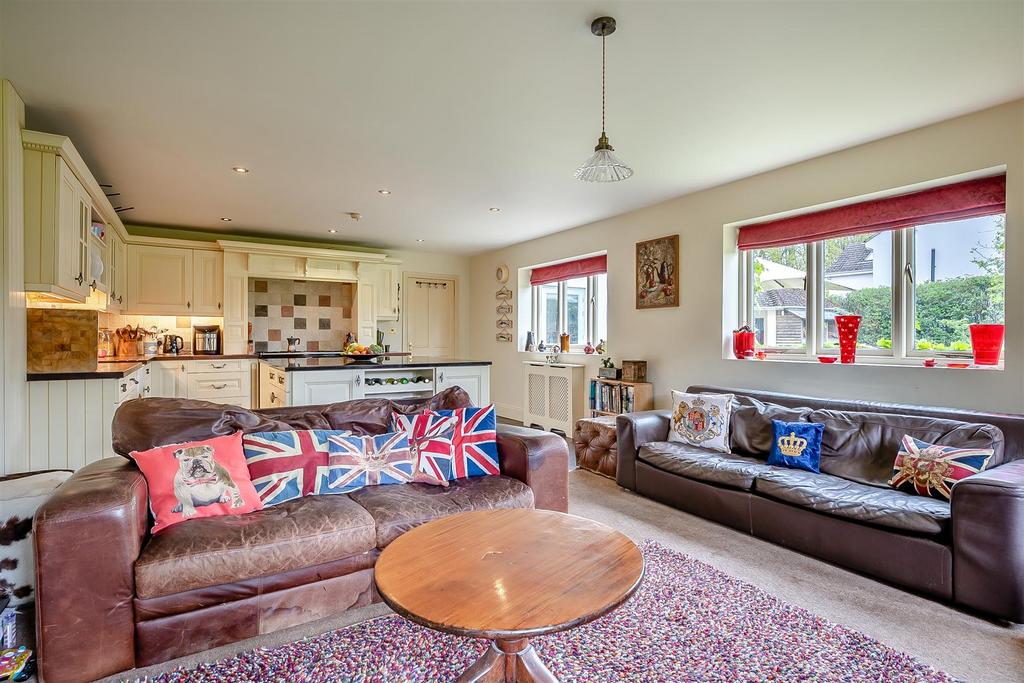 8593517-interior09.jpg