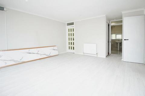 1 bedroom maisonette to rent, Barn Close, Hemel Hempstead HP3