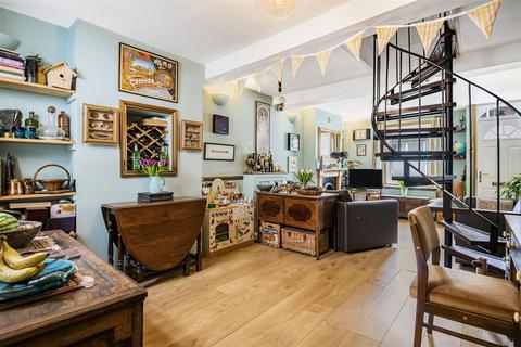 14 Piggotts Road, Caversham, Reading, RG4 8EN