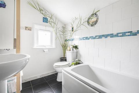 14 Piggotts Road, Caversham, Reading, RG4 8EN