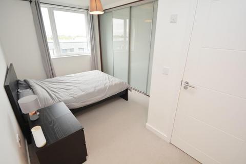 2 bedroom flat for sale, Pemberton House, Holman Drive Southall, UB2 4FW