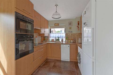 10 Leney Road, Wateringbury, Maidstone, ME18 5DQ