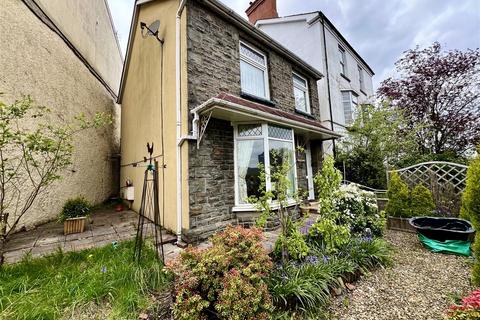 3 bedroom detached house for sale, Cardiff Road, Aberdare CF44