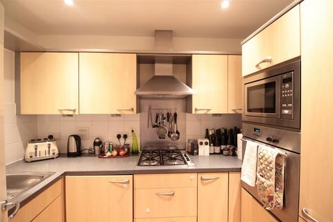 2 bedroom apartment to rent, John Conway House, London SW2
