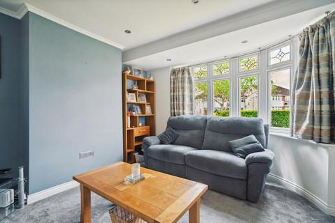 77 Ferncroft Avenue, Ruislip, HA4 9JE