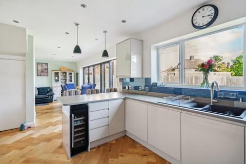 77 Ferncroft Avenue, Ruislip, HA4 9JE
