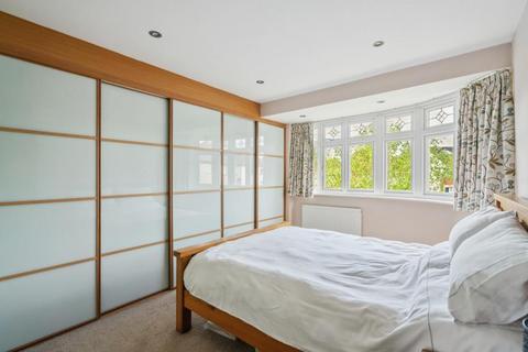 77 Ferncroft Avenue, Ruislip, HA4 9JE