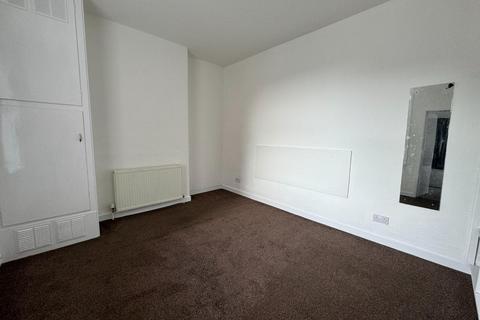 1 bedroom flat to rent, Nelson Street, Whittington Moor, Chesterfield, S41 8RP