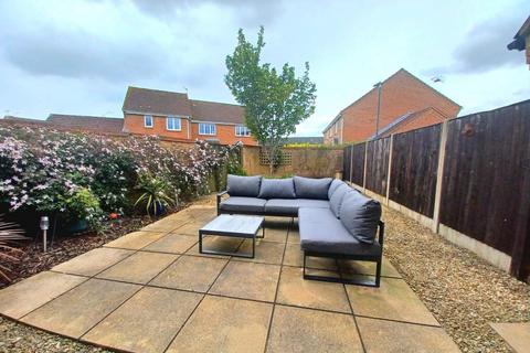 45 Lantern Close, Berkeley, GL13 9DE