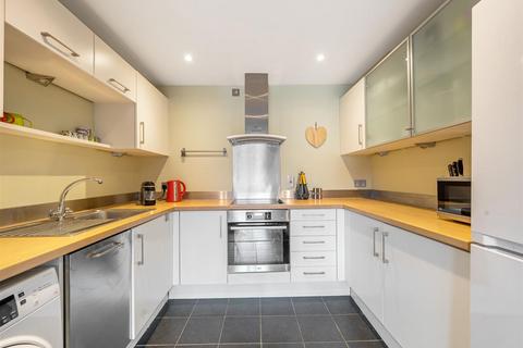 2 bedroom flat for sale, Willesden Lane, London, NW6