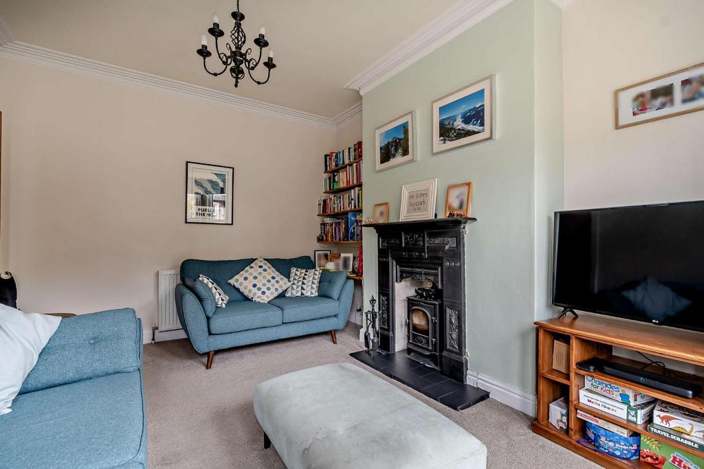 8596005-interior10-800.jpg