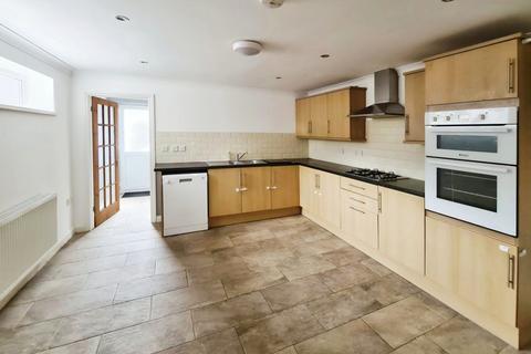 4 bedroom house to rent, Ebbw Vale Row, Cwmavon, Port Talbot SA12 9AY