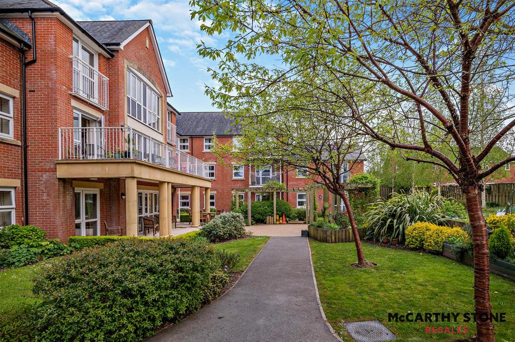 Dukes Court, Bulford, Wellington 1 bed apartment for sale £200,000