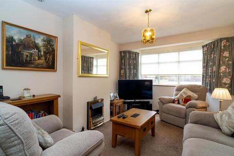 3 bedroom semi-detached house for sale, Lullington Garth, Borehamwood WD6