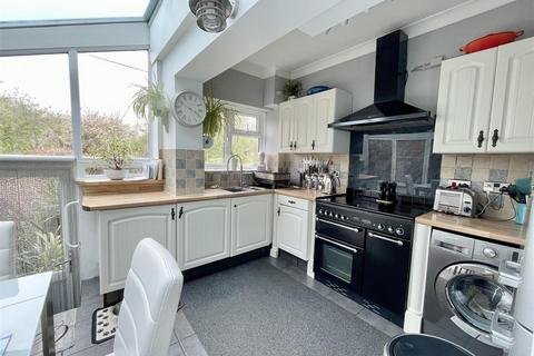 2 bedroom terraced house for sale, New Road, Newhaven