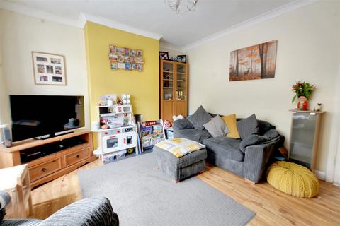 3 bedroom semi-detached house for sale, Hexham Avenue, Ilkeston