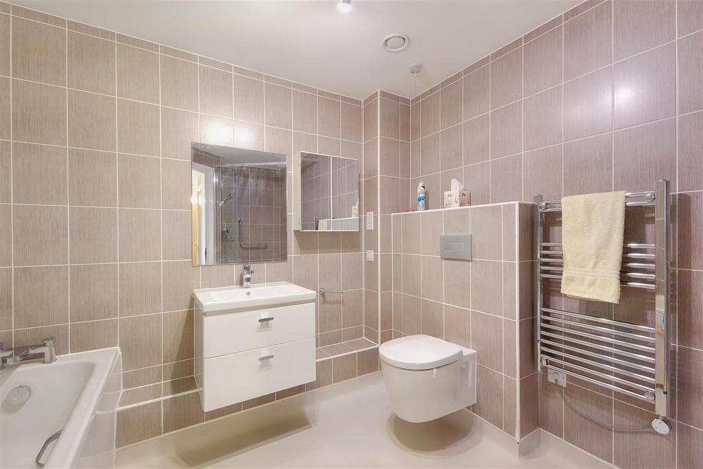 8550319-interior08.JPG