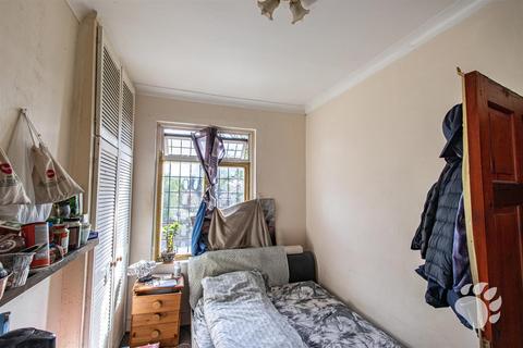 2 bedroom terraced house for sale, Upper Road, London E13