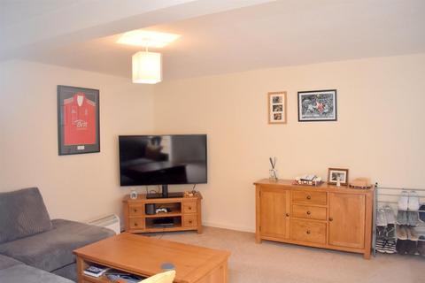 2 bedroom flat to rent, Weston Court, Shavington, Crewe