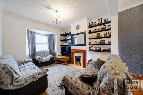 3 bedroom terraced house for sale, Burlington Road, Enfield EN2