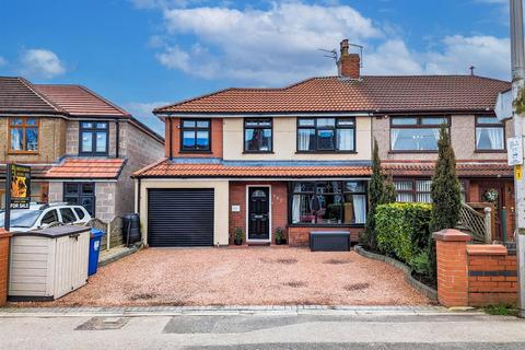 3 bedroom semi-detached house for sale, St. Helens Road, Leigh