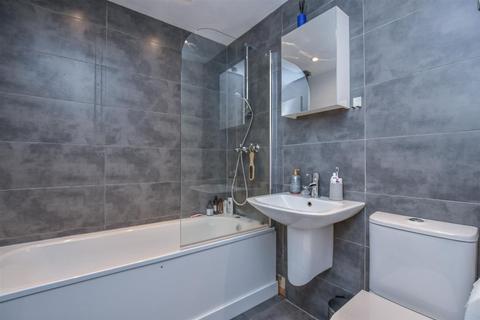31 Ribbledale, London Colney, St Albans, AL2 1TD
