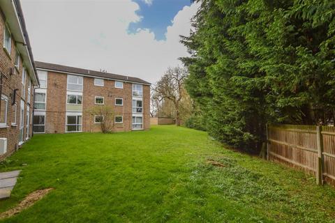 31 Ribbledale, London Colney, St Albans, AL2 1TD