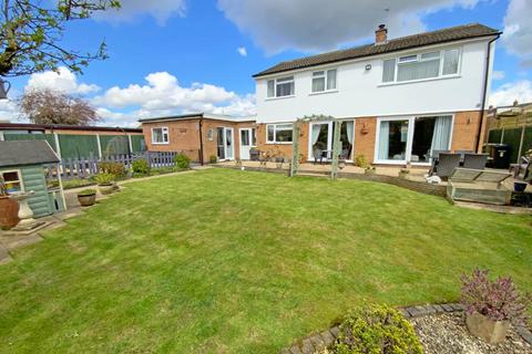 4 bedroom detached house for sale, Bridport Close, Wigston, Leicestershire